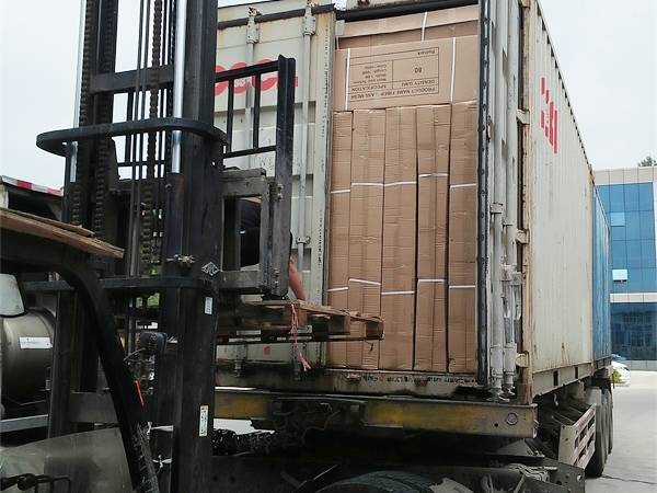 The well packed fiberglass mesh is loaded on the truck for shipment