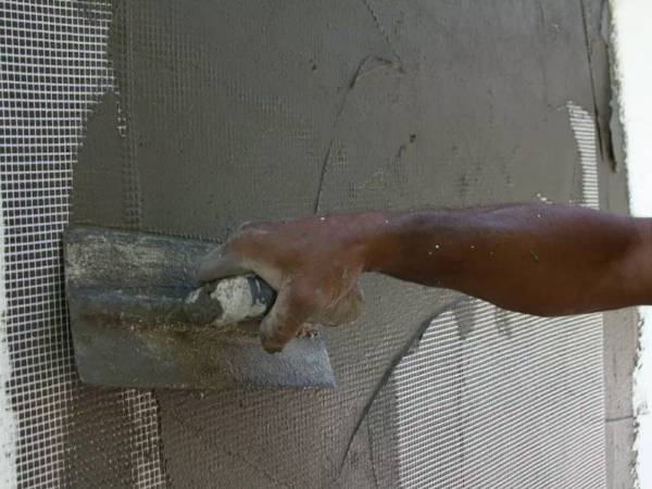Fiberglass mesh for wall plastering application