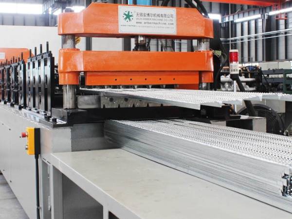 Hy rib mesh is cut into desired size.