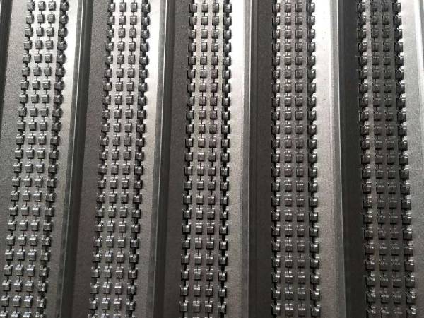 Front view of hy rib mesh